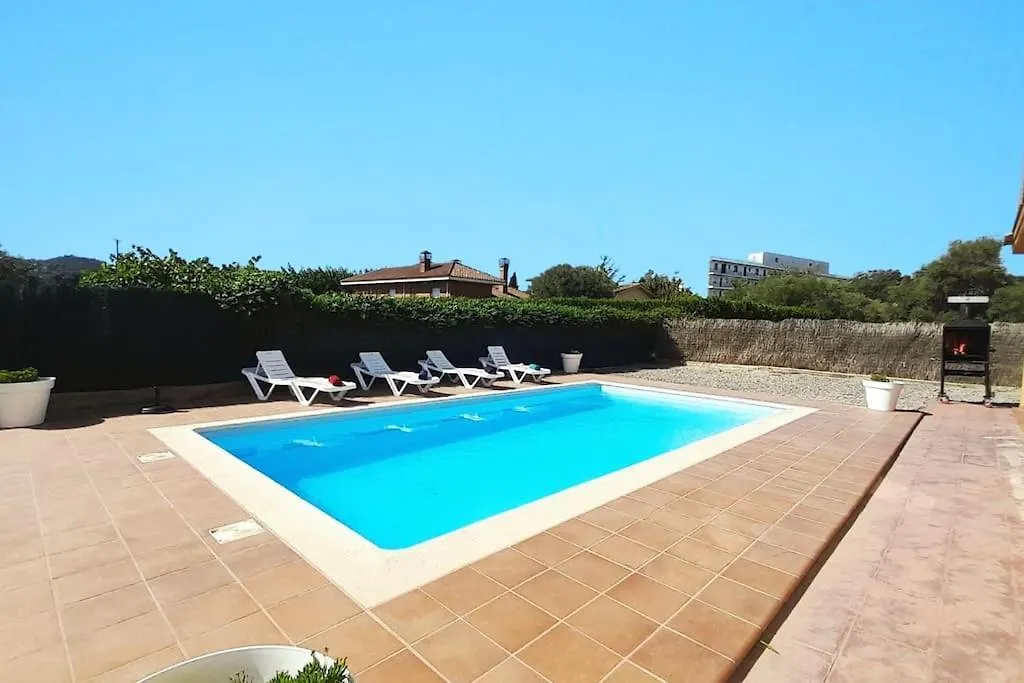 Villa Mediterranea Con Cinco Dormitorios Y Piscina Calonge   Calonge (Catalonia)